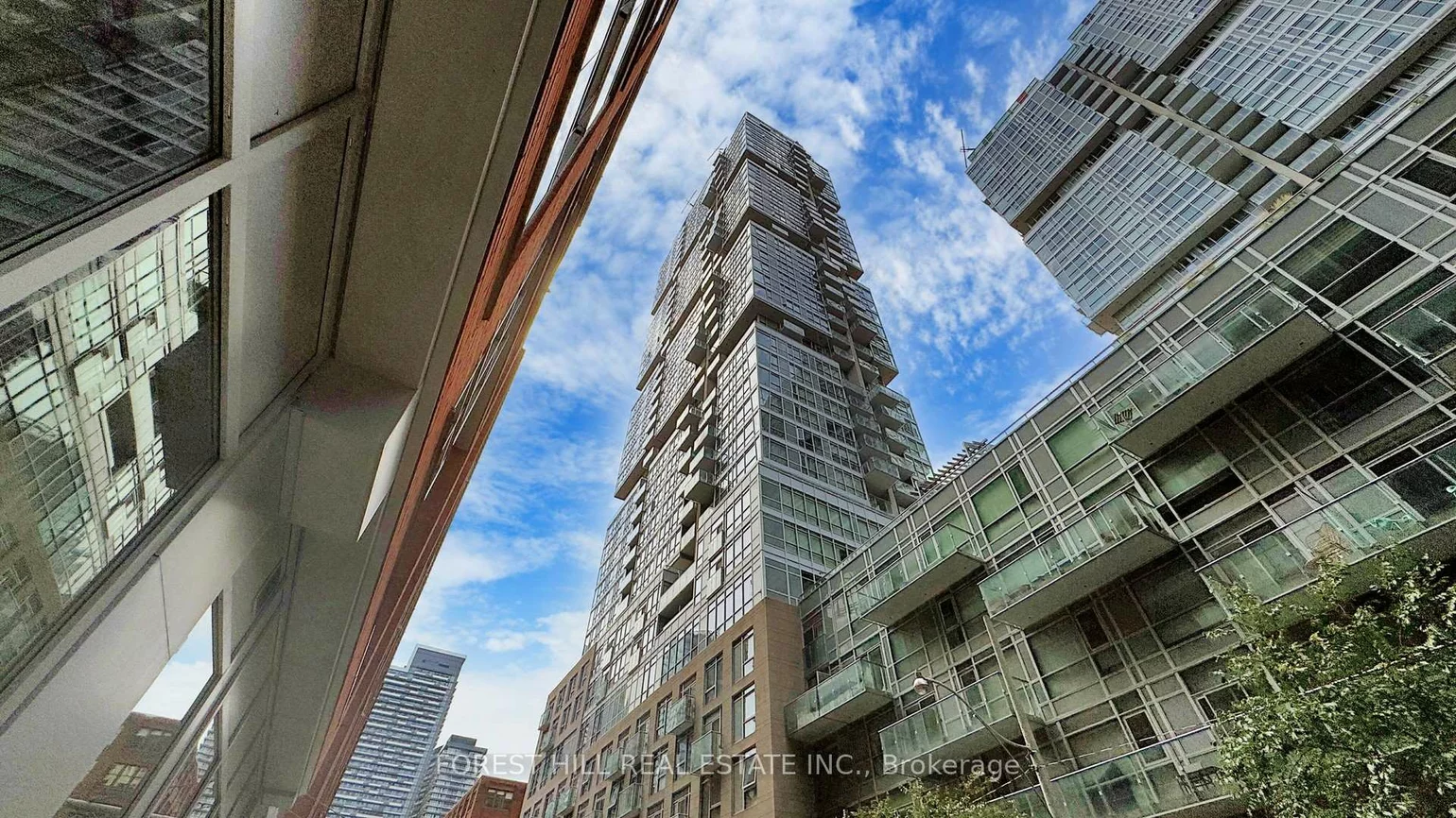 30, Nelson, Waterfront Communities C1, Toronto
