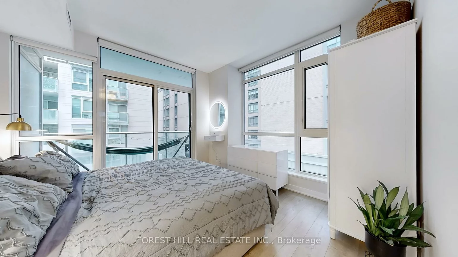 30, Nelson, Waterfront Communities C1, Toronto