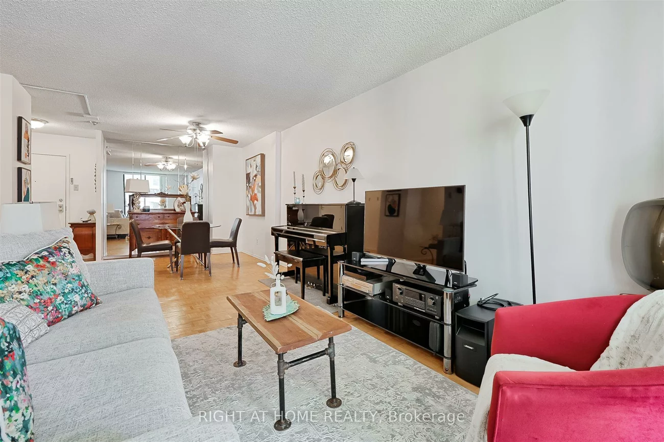 250, Jarvis, Church-Yonge Corridor, Toronto
