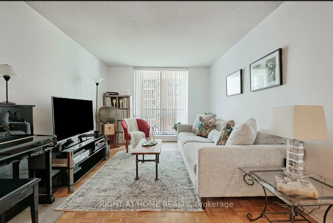 250, Jarvis, Church-Yonge Corridor, Toronto