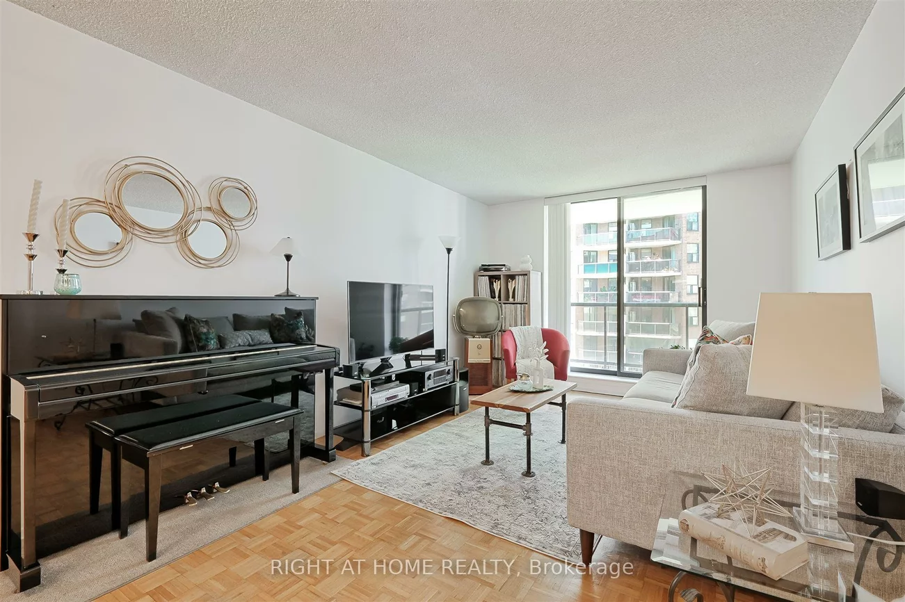 250, Jarvis, Church-Yonge Corridor, Toronto
