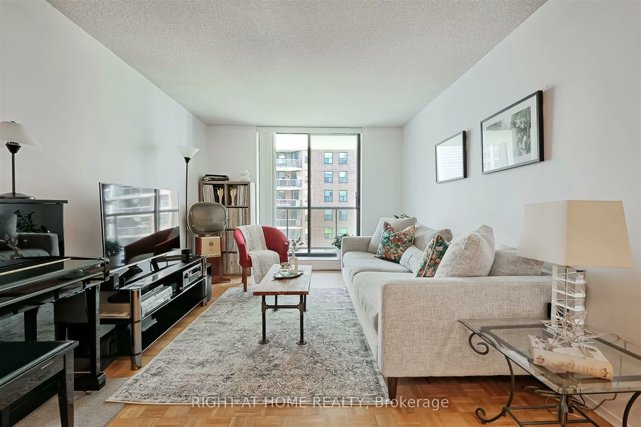 250, Jarvis, Church-Yonge Corridor, Toronto