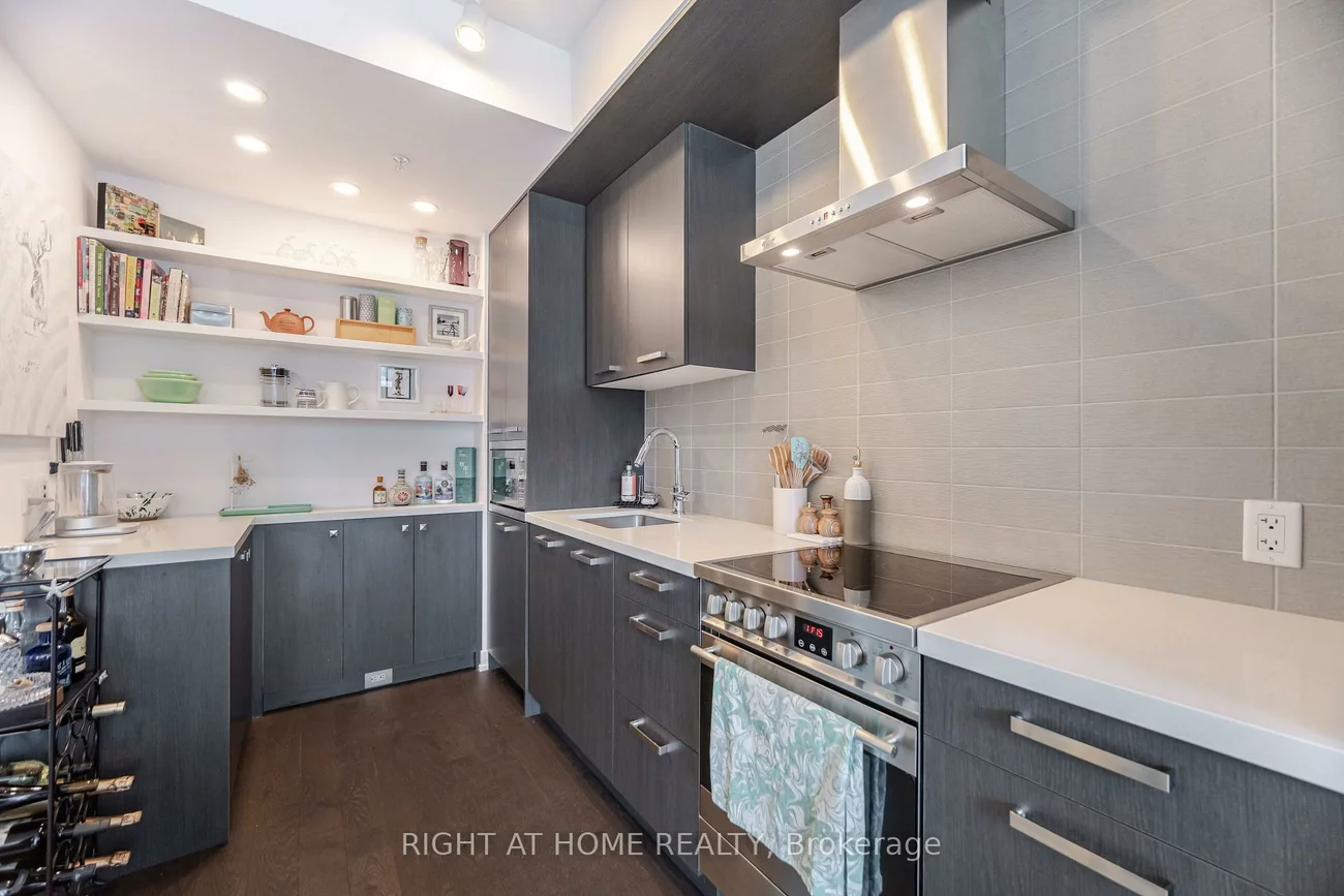 455, Front, Waterfront Communities C8, Toronto