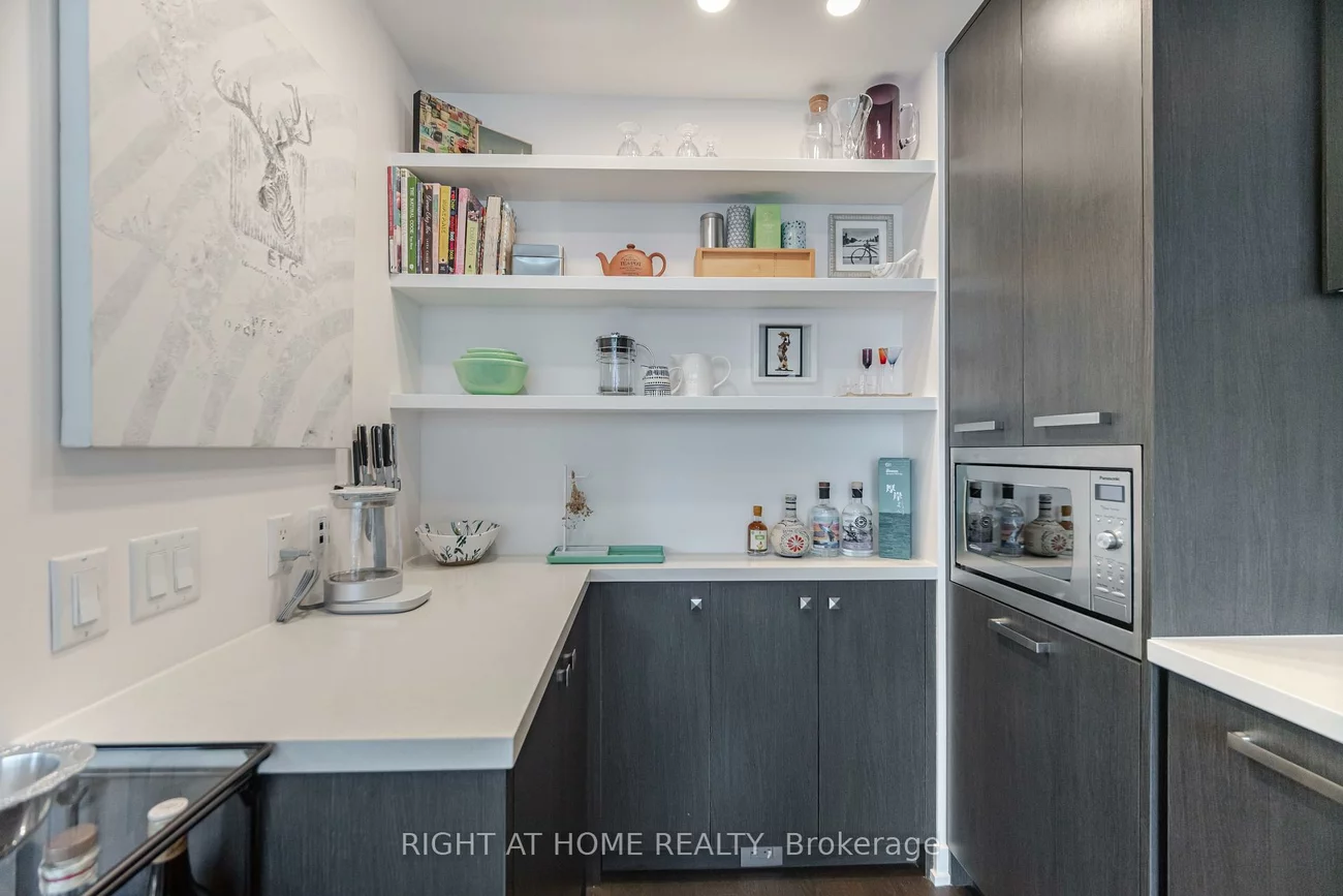 455, Front, Waterfront Communities C8, Toronto