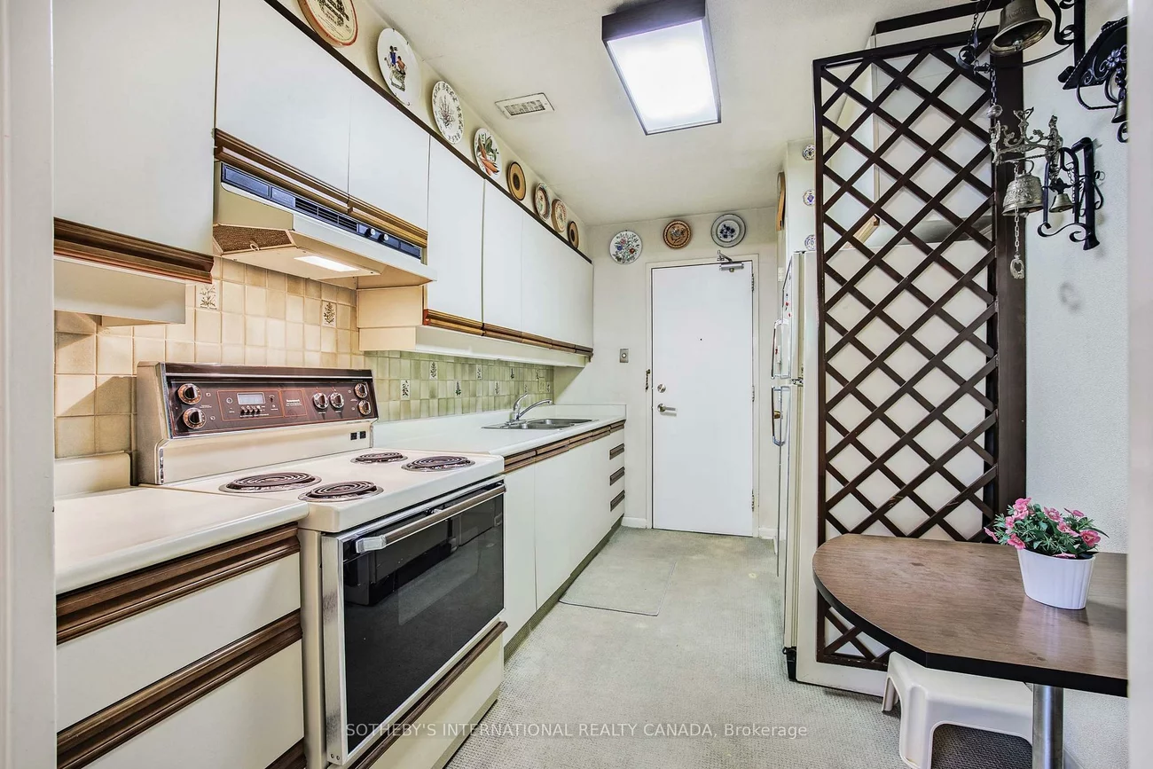 16, Rosedale, Rosedale-Moore Park, Toronto