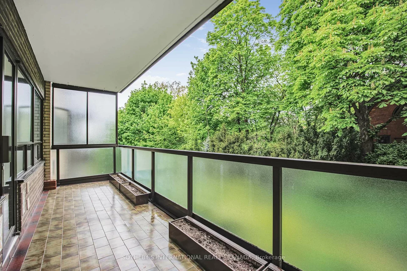 16, Rosedale, Rosedale-Moore Park, Toronto