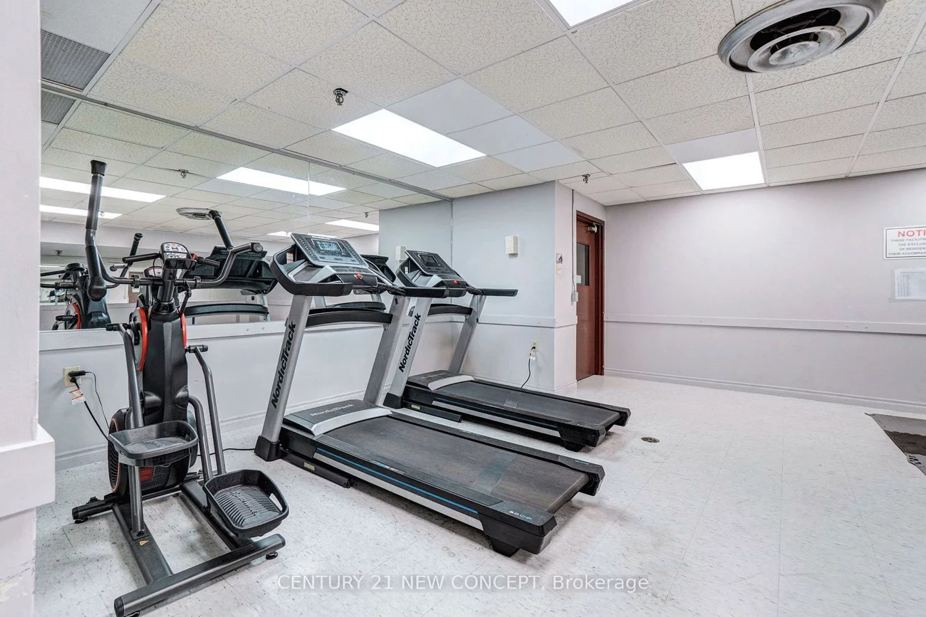 165, Cherokee, Pleasant View, Toronto