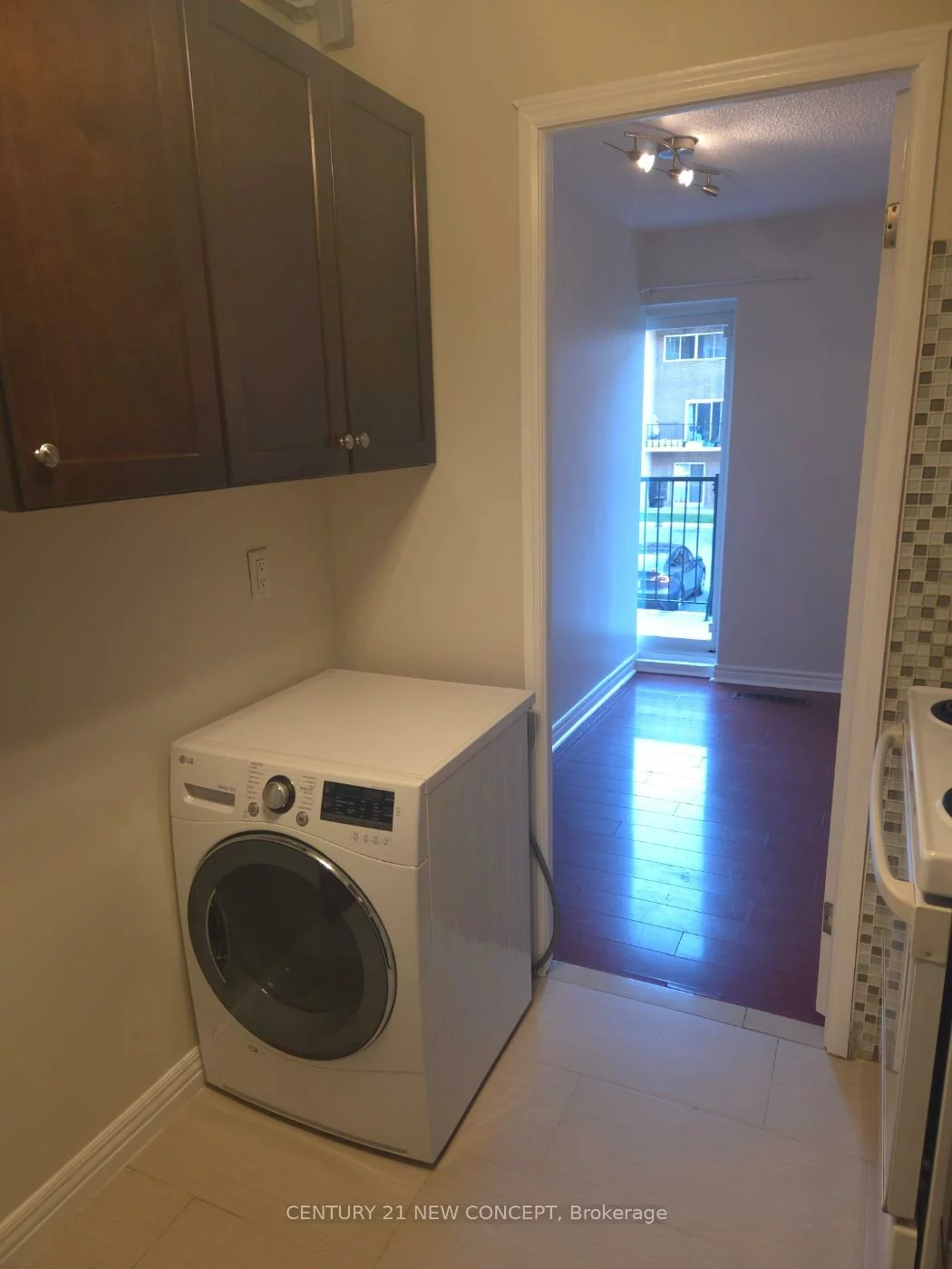 165, Cherokee, Pleasant View, Toronto