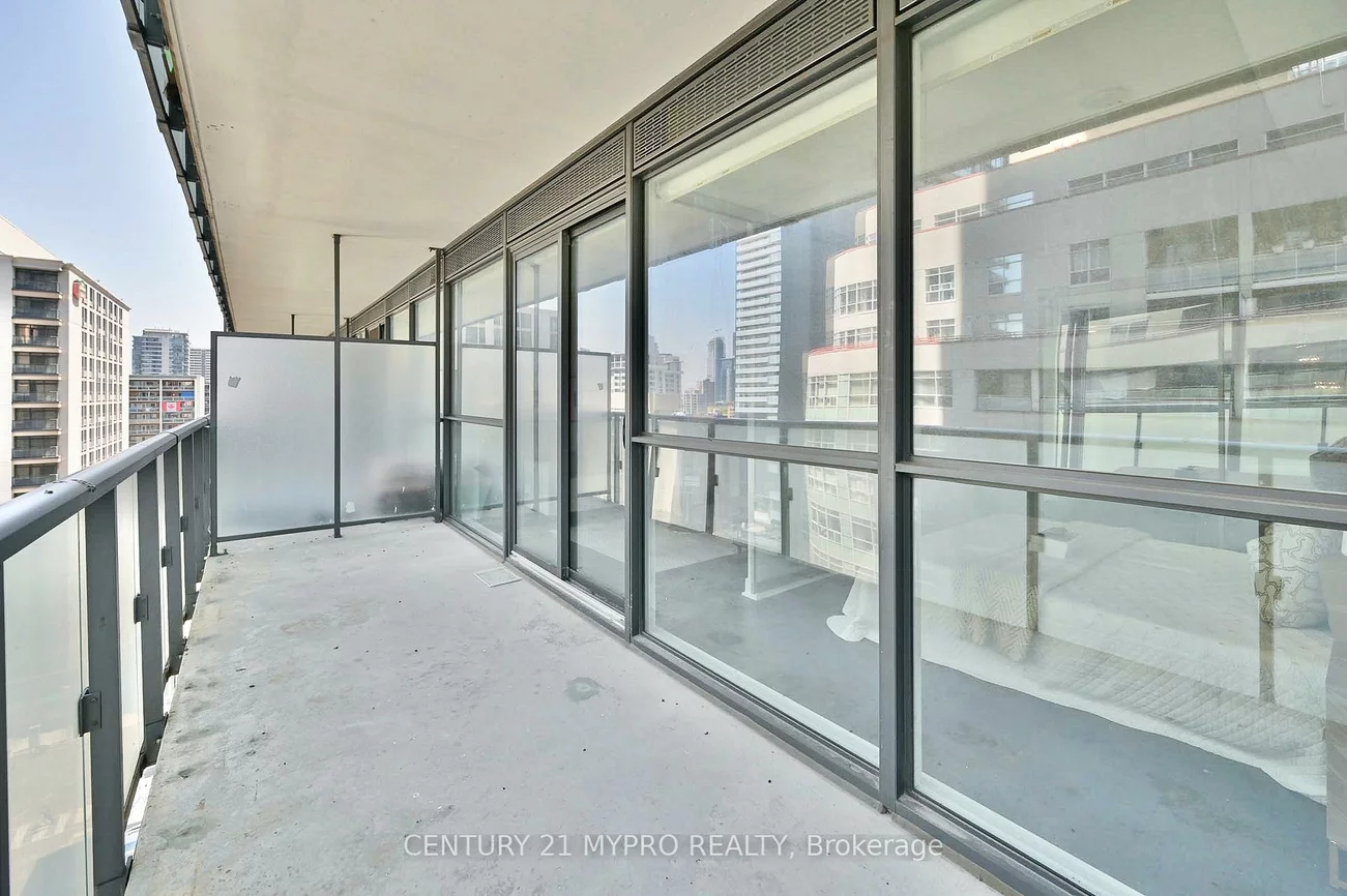15, Grenville, Bay Street Corridor, Toronto
