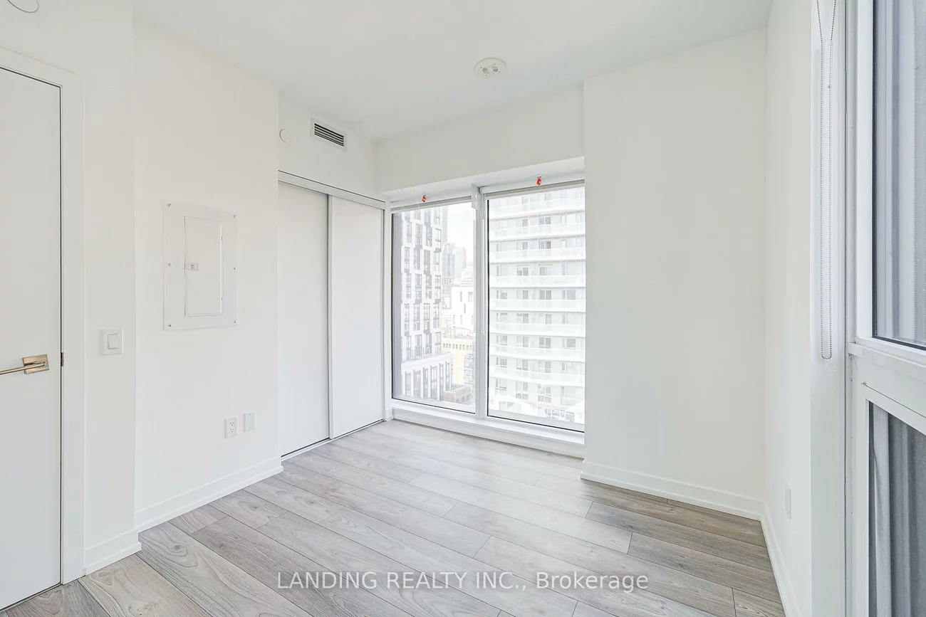 82, Dalhousie, Church-Yonge Corridor, Toronto