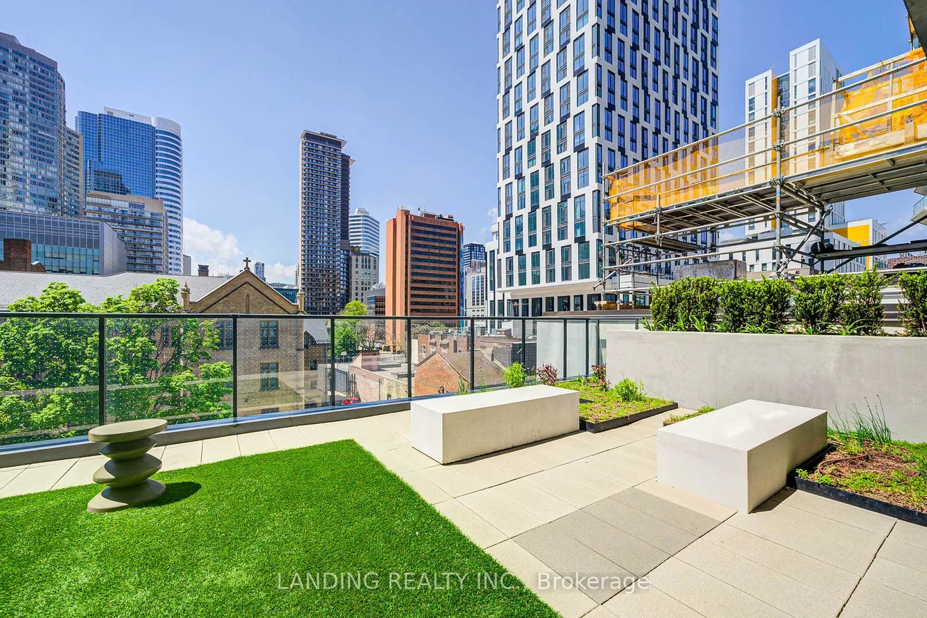 82, Dalhousie, Church-Yonge Corridor, Toronto