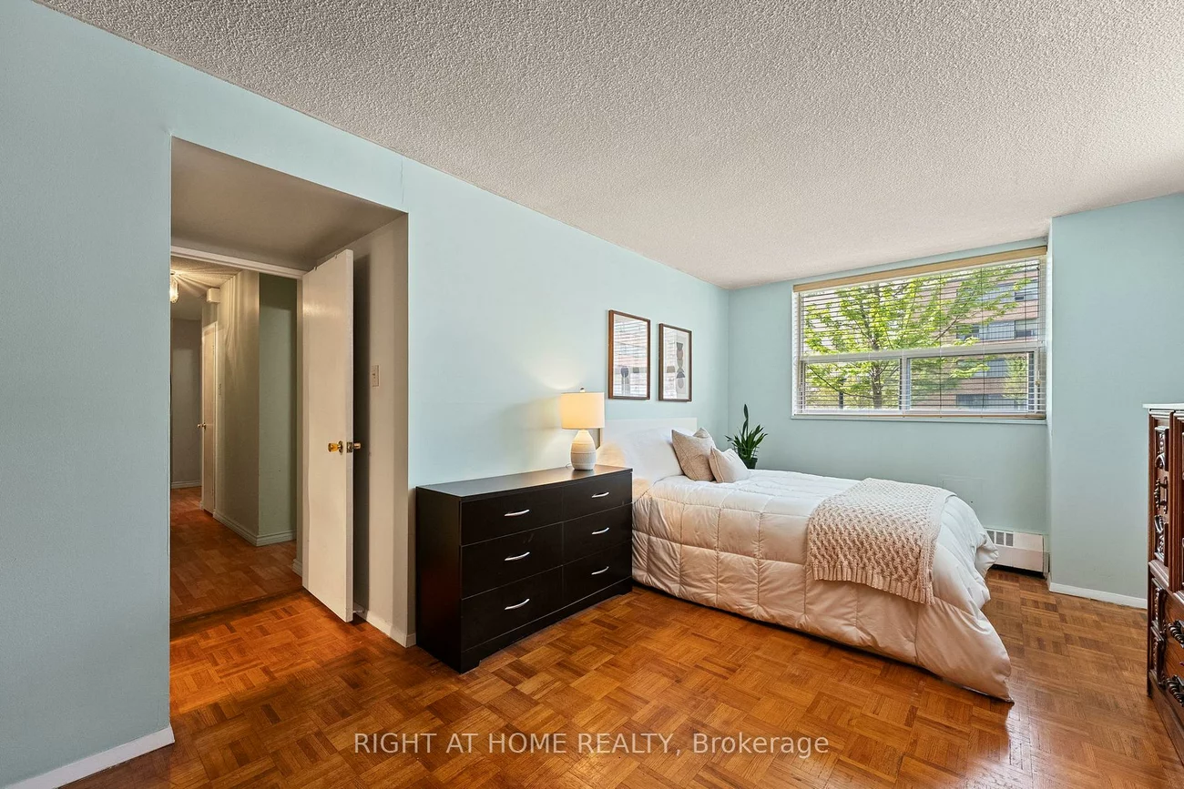 1801, O'Connor, Victoria Village, Toronto