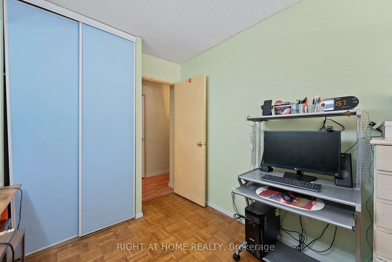 1801, O'Connor, Victoria Village, Toronto