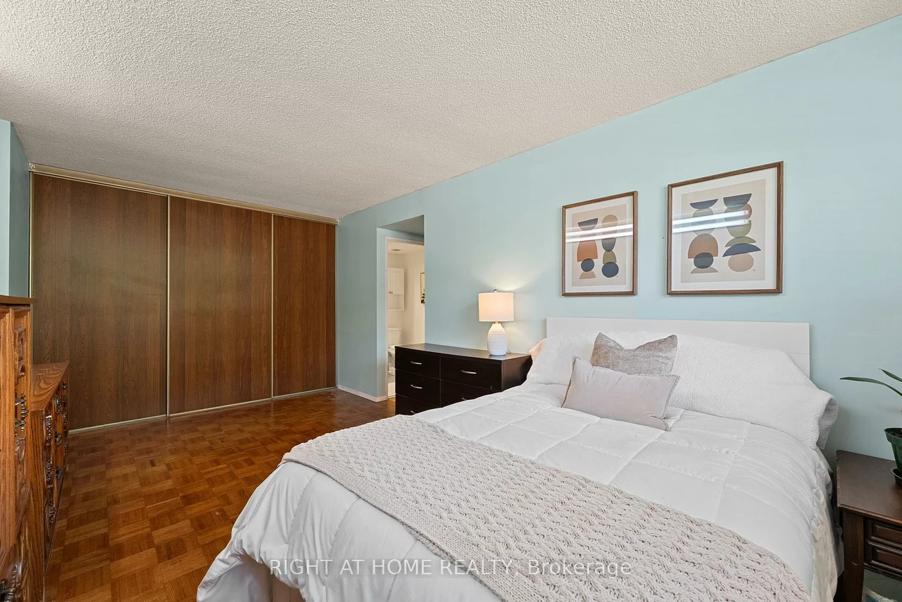 1801, O'Connor, Victoria Village, Toronto