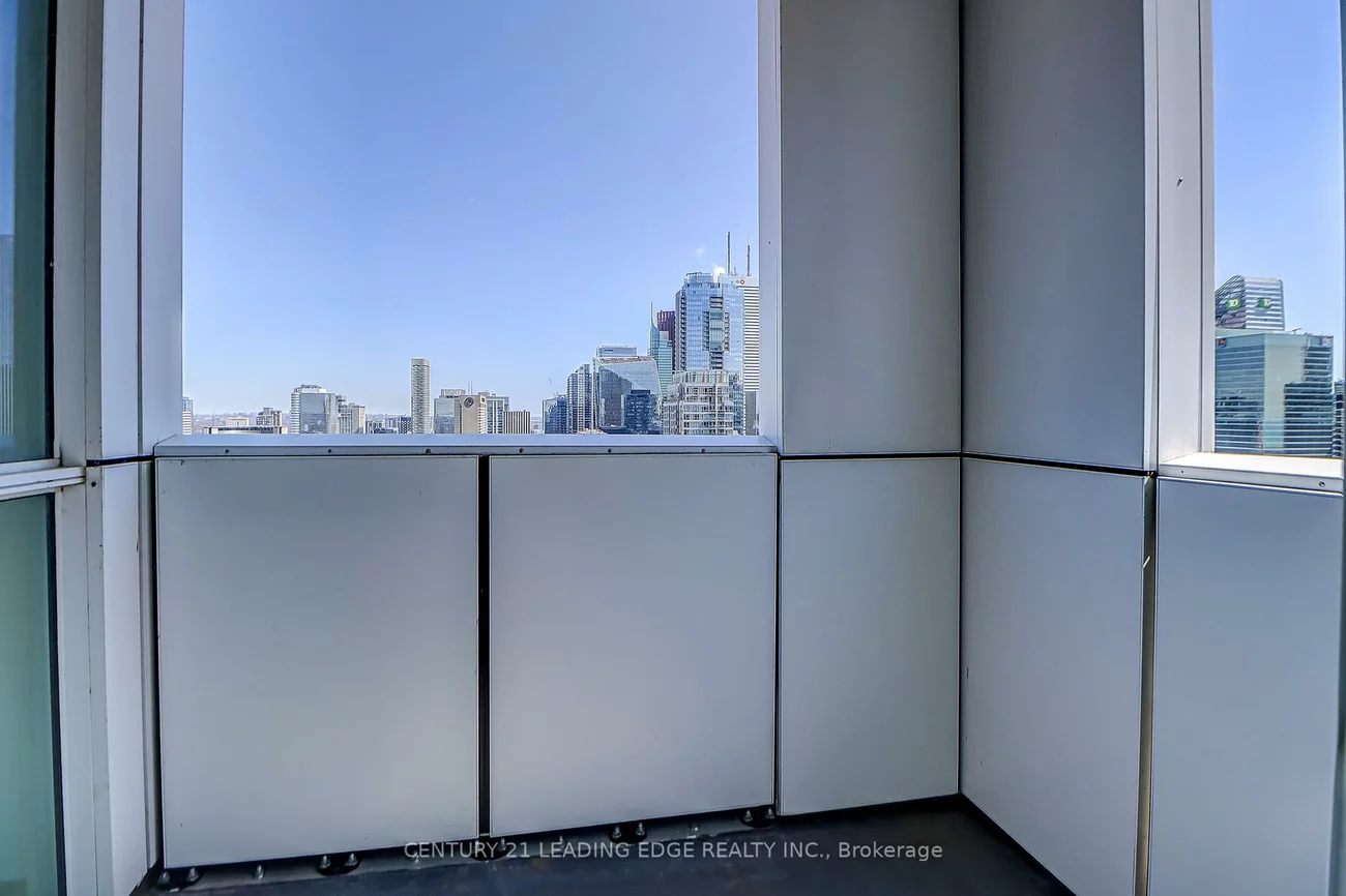 318, Richmond, Waterfront Communities C1, Toronto