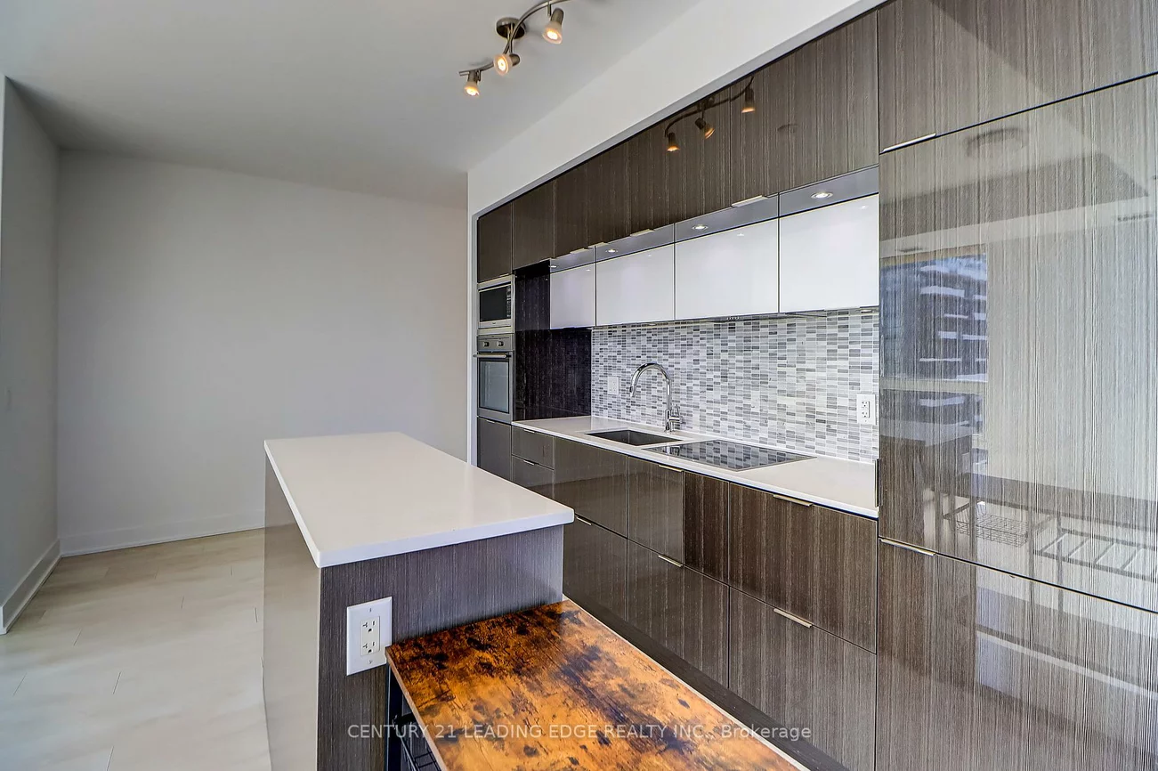318, Richmond, Waterfront Communities C1, Toronto