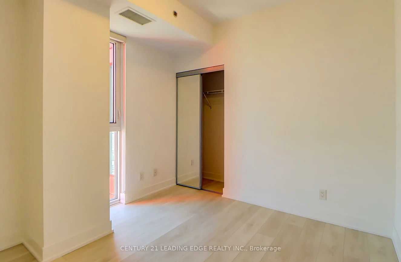 318, Richmond, Waterfront Communities C1, Toronto