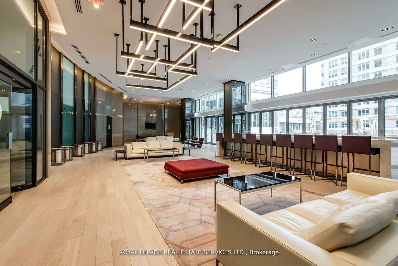 89, Dunfield, Mount Pleasant West, Toronto