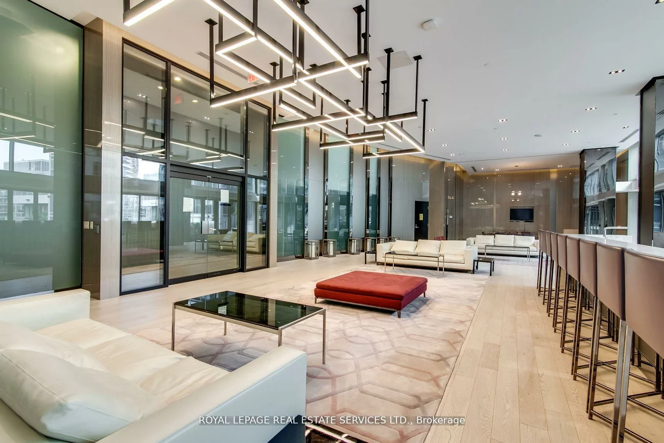 89, Dunfield, Mount Pleasant West, Toronto
