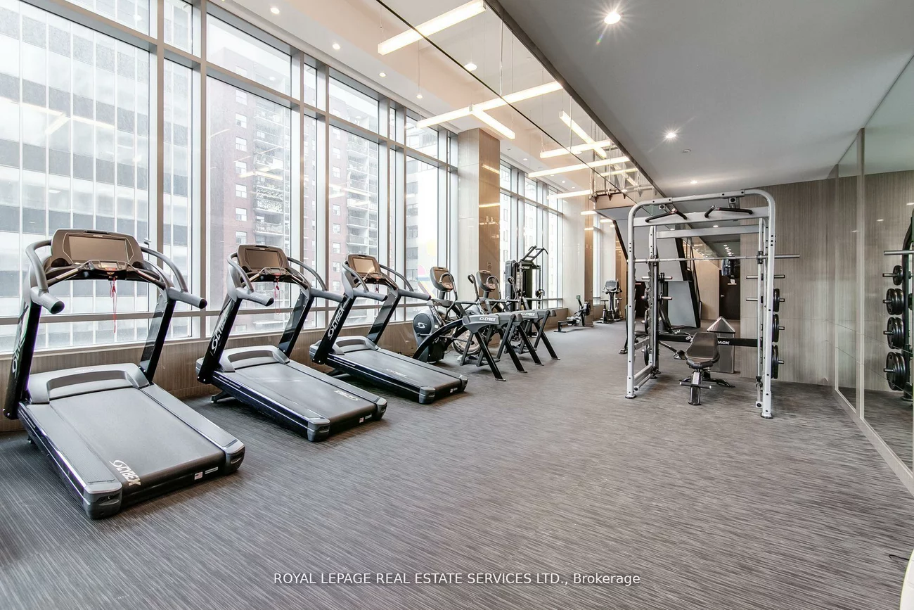 89, Dunfield, Mount Pleasant West, Toronto