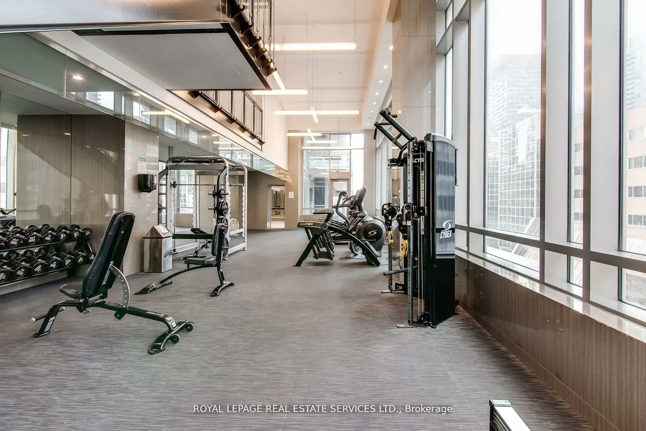 89, Dunfield, Mount Pleasant West, Toronto