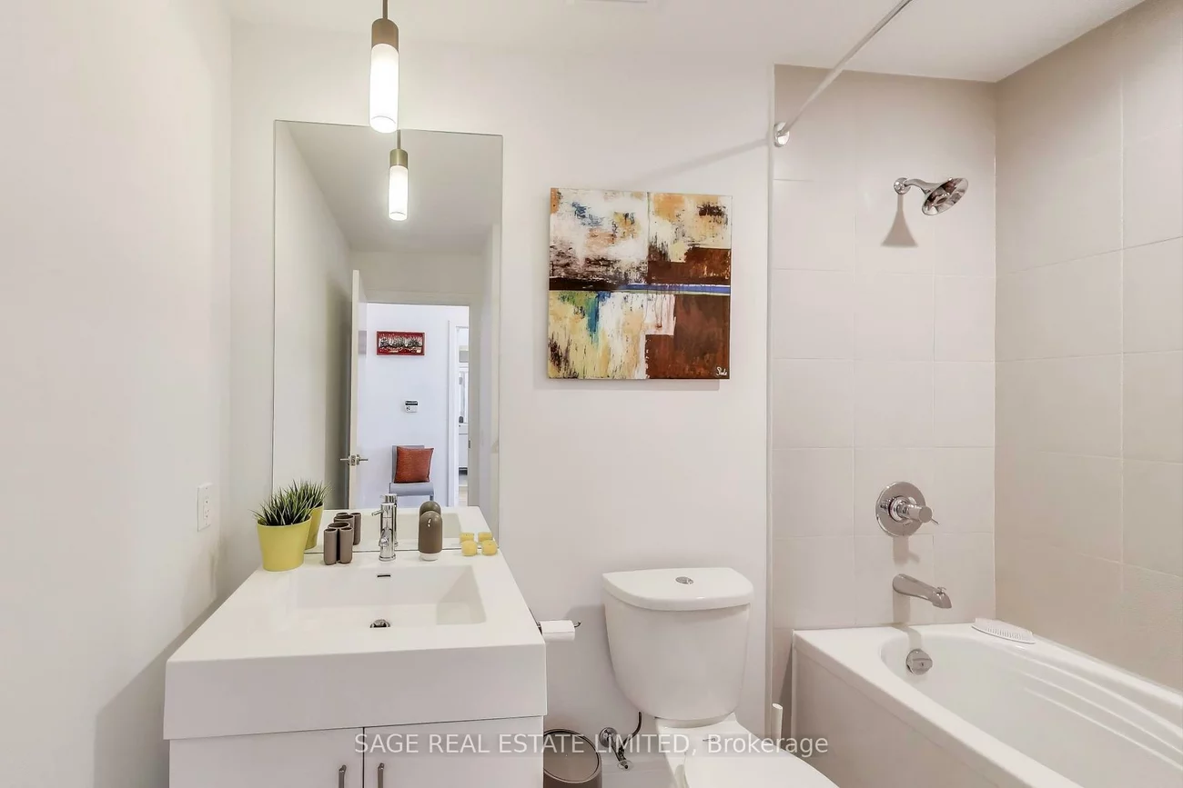112, George, Moss Park, Toronto