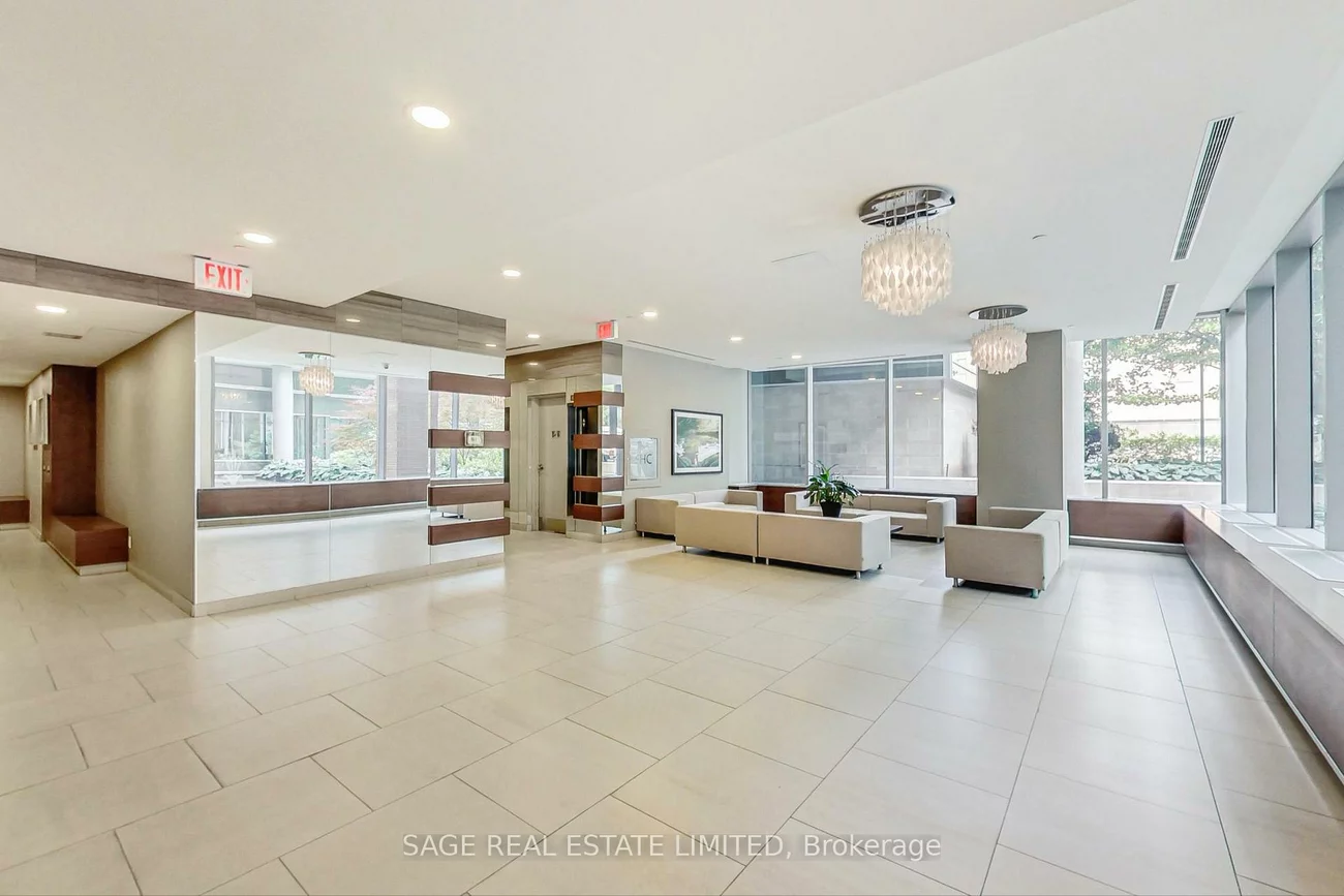 112, George, Moss Park, Toronto