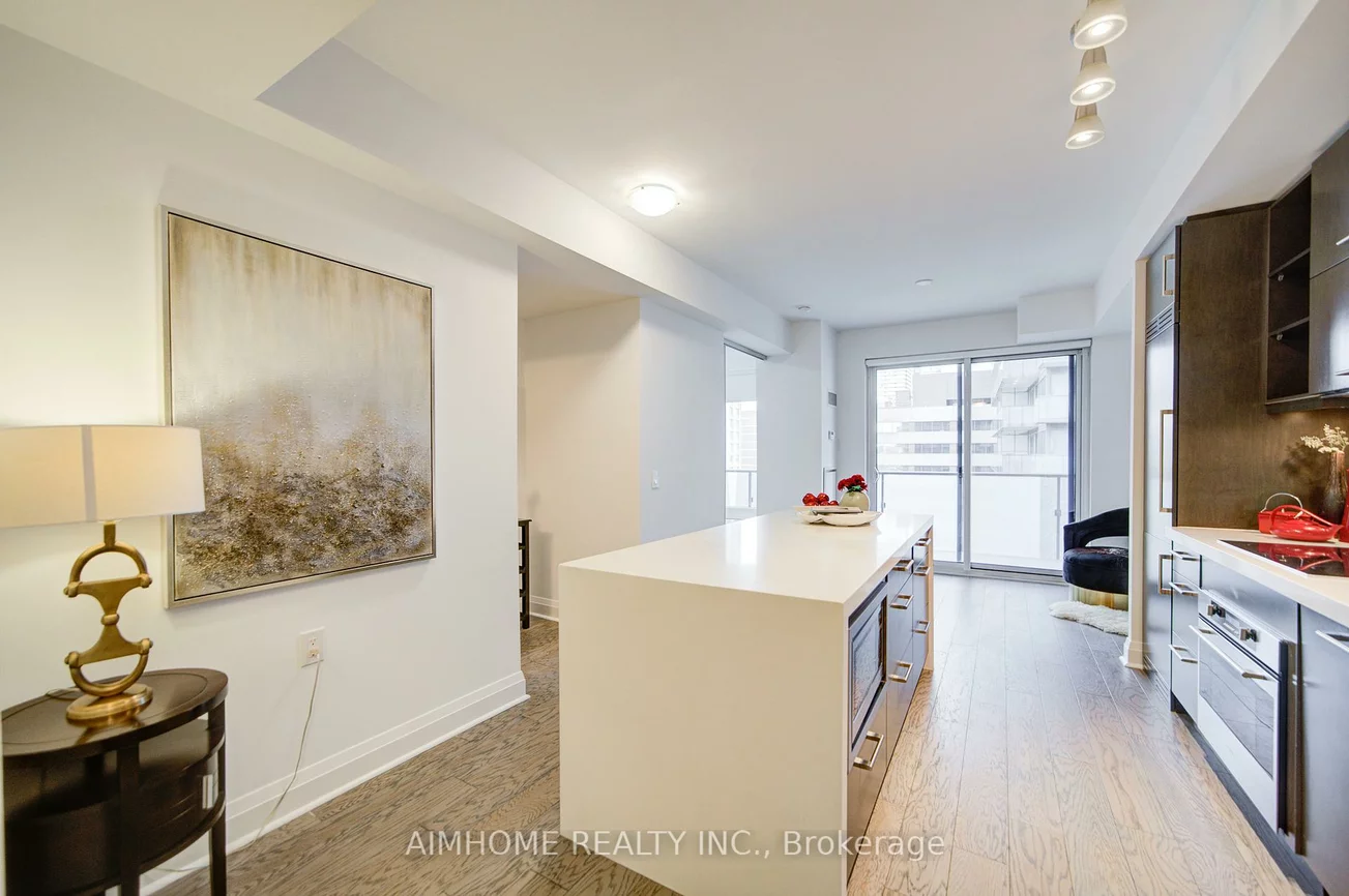 65, St Mary, Bay Street Corridor, Toronto
