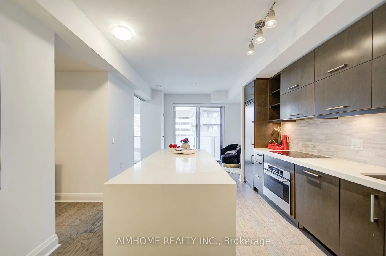 65, St Mary, Bay Street Corridor, Toronto