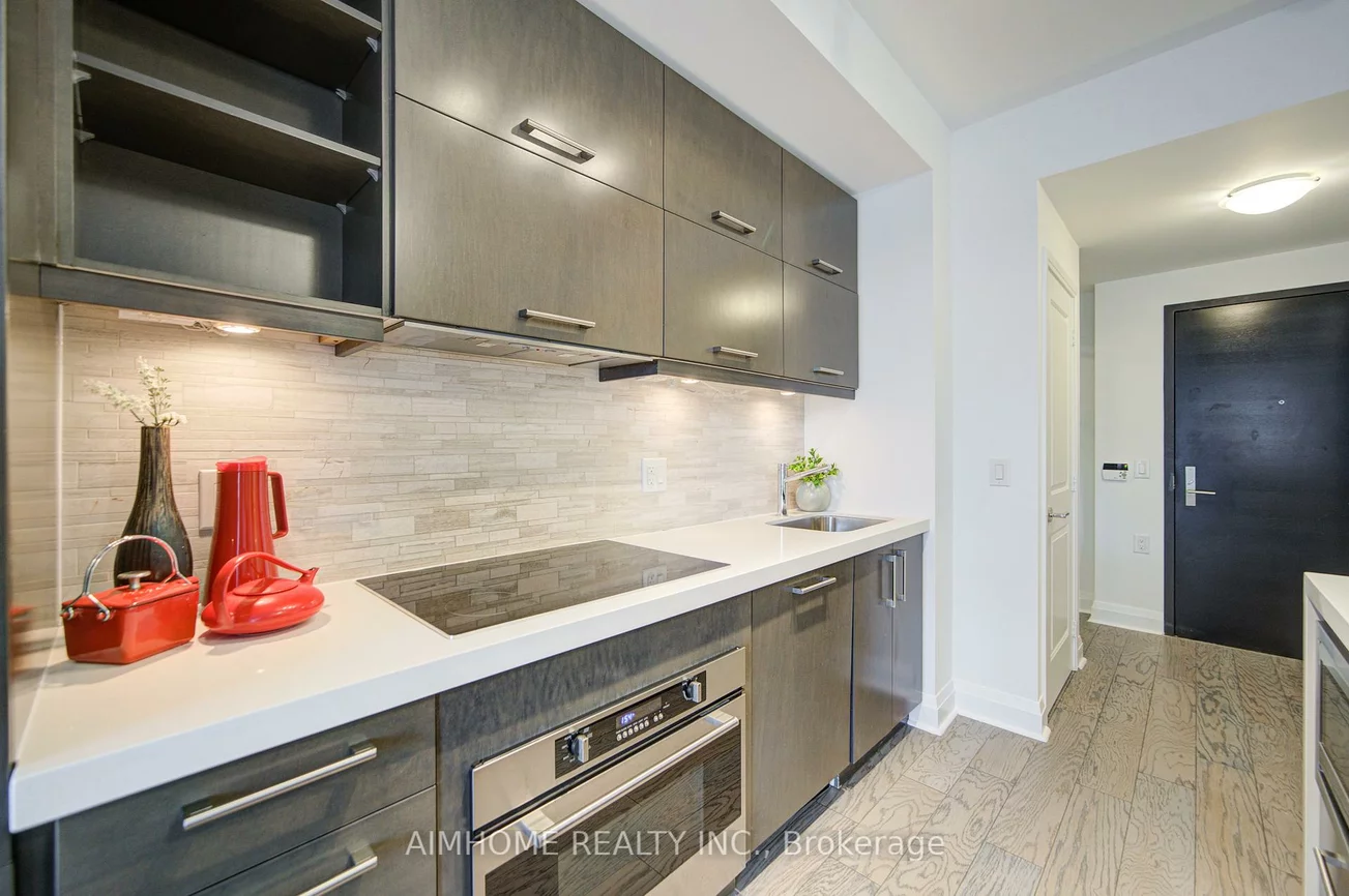 65, St Mary, Bay Street Corridor, Toronto