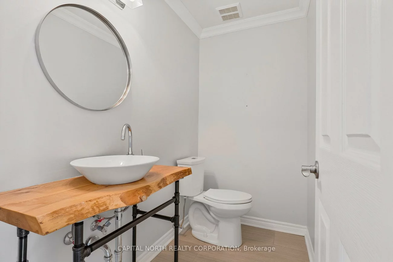 51, Halton, Trinity-Bellwoods, Toronto