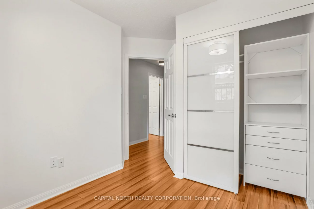 51, Halton, Trinity-Bellwoods, Toronto