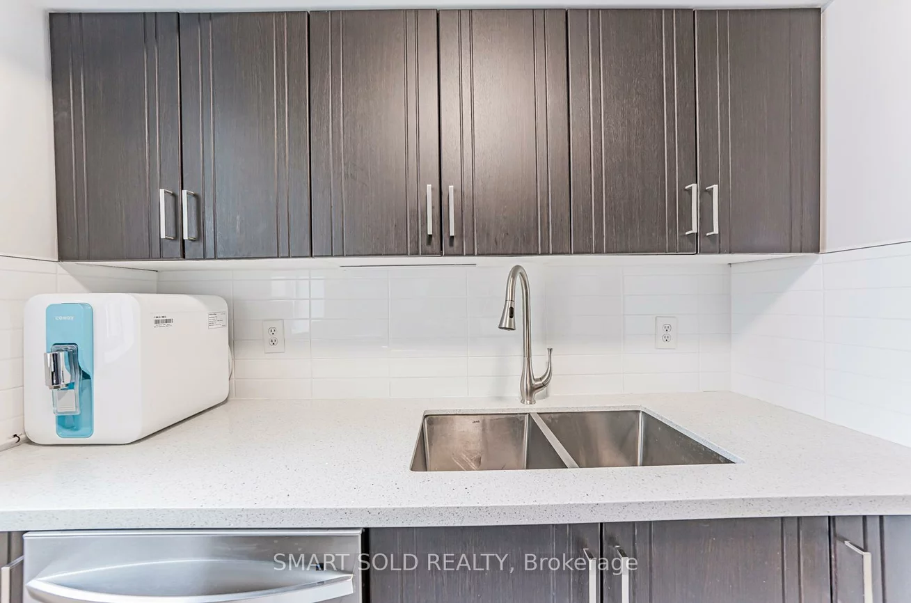 1, Pemberton, Newtonbrook East, Toronto