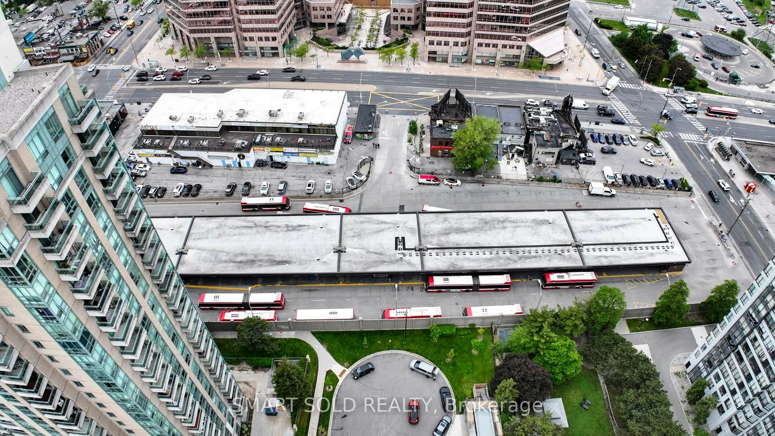 1, Pemberton, Newtonbrook East, Toronto