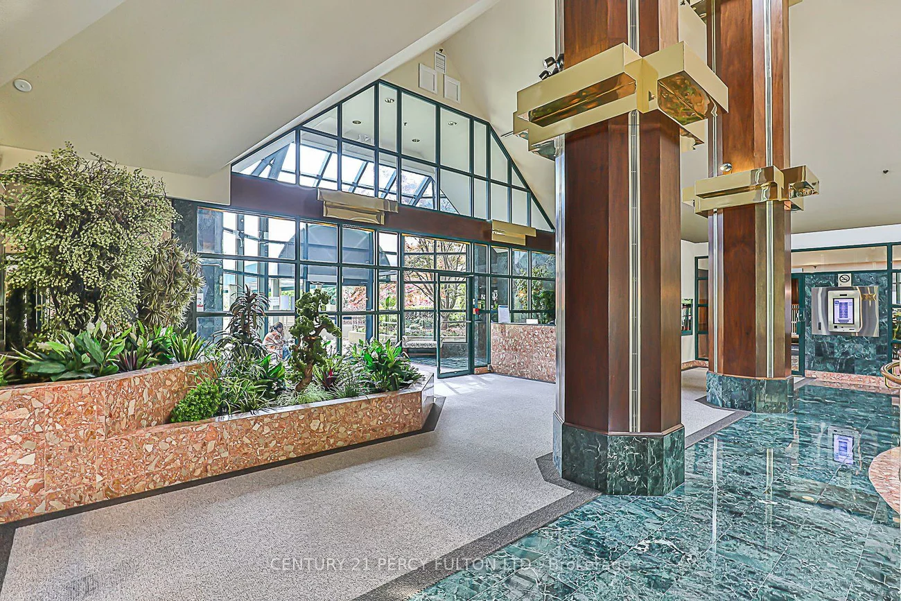 1200, Don Mills, Banbury-Don Mills, Toronto