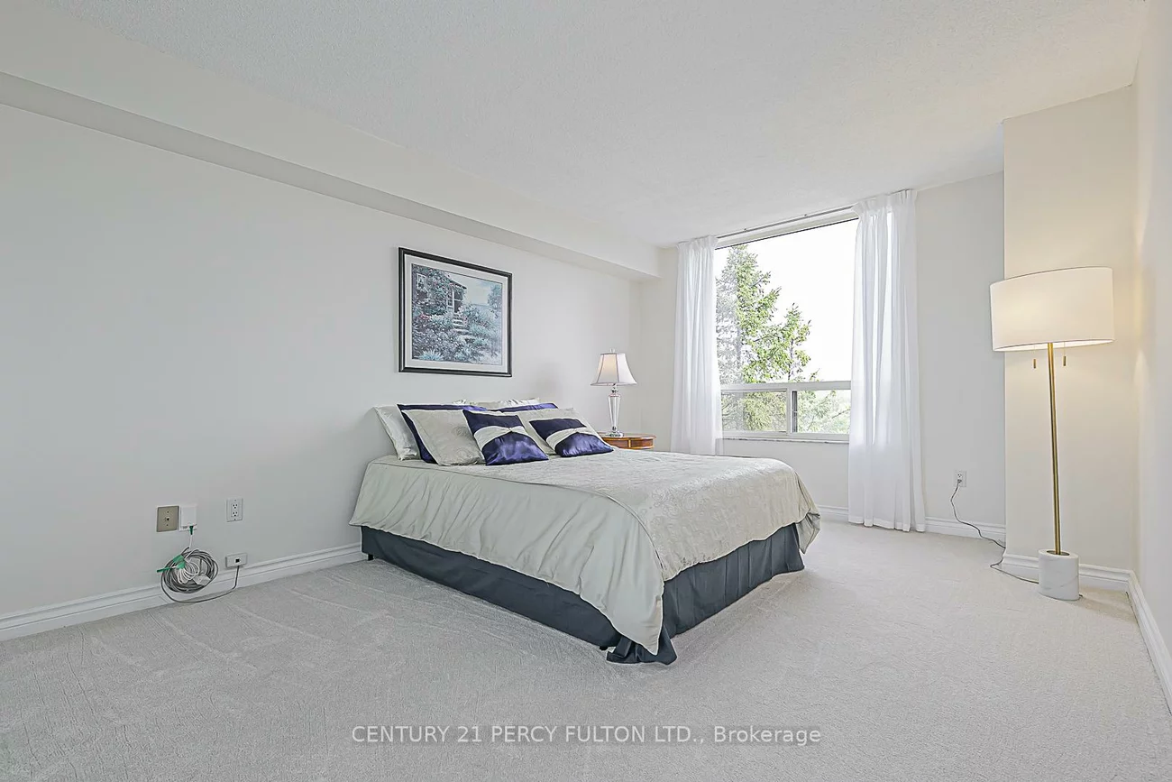 1200, Don Mills, Banbury-Don Mills, Toronto