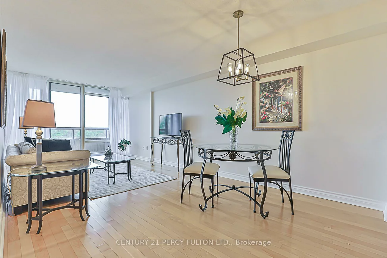 1200, Don Mills, Banbury-Don Mills, Toronto