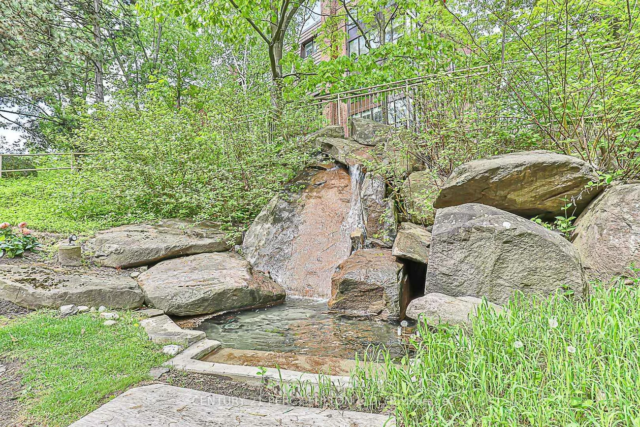 1200, Don Mills, Banbury-Don Mills, Toronto