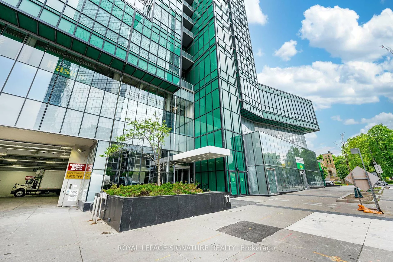 11, Bogert, Lansing-Westgate, Toronto