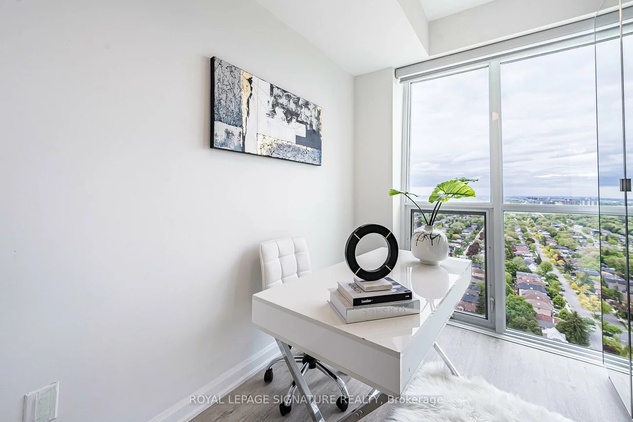 11, Bogert, Lansing-Westgate, Toronto