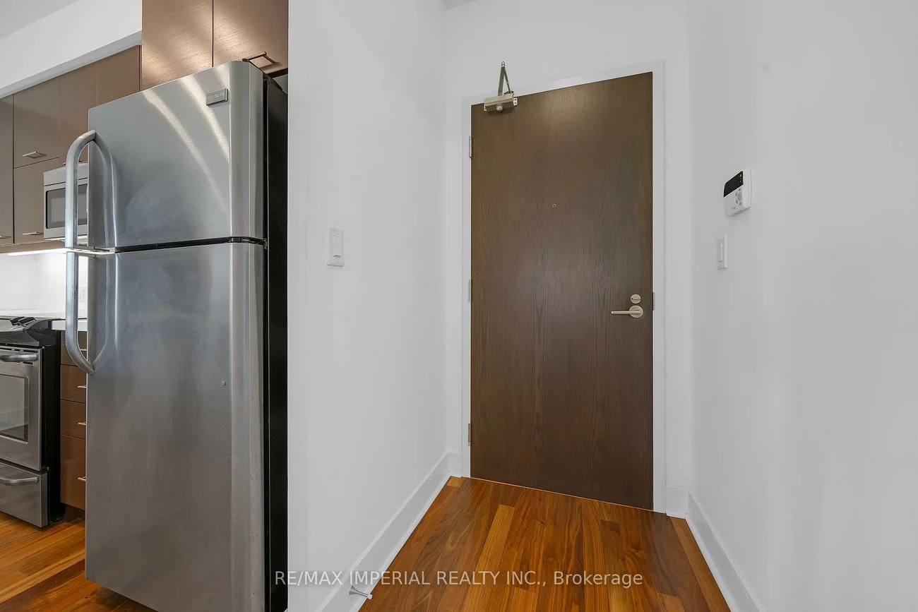 26, NORTON, Willowdale East, Toronto