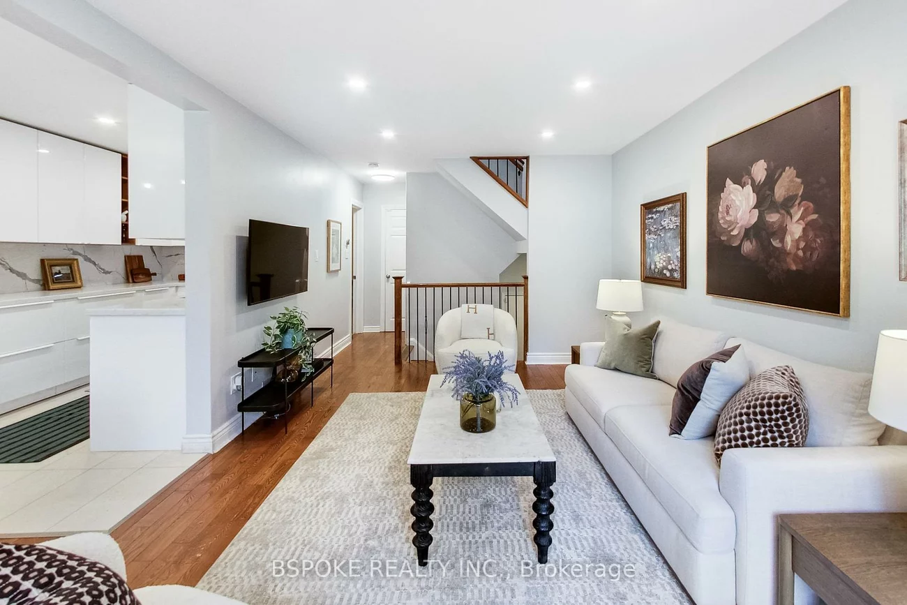 25, Esterbrooke, Don Valley Village, Toronto