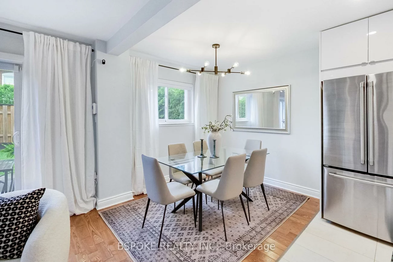 25, Esterbrooke, Don Valley Village, Toronto