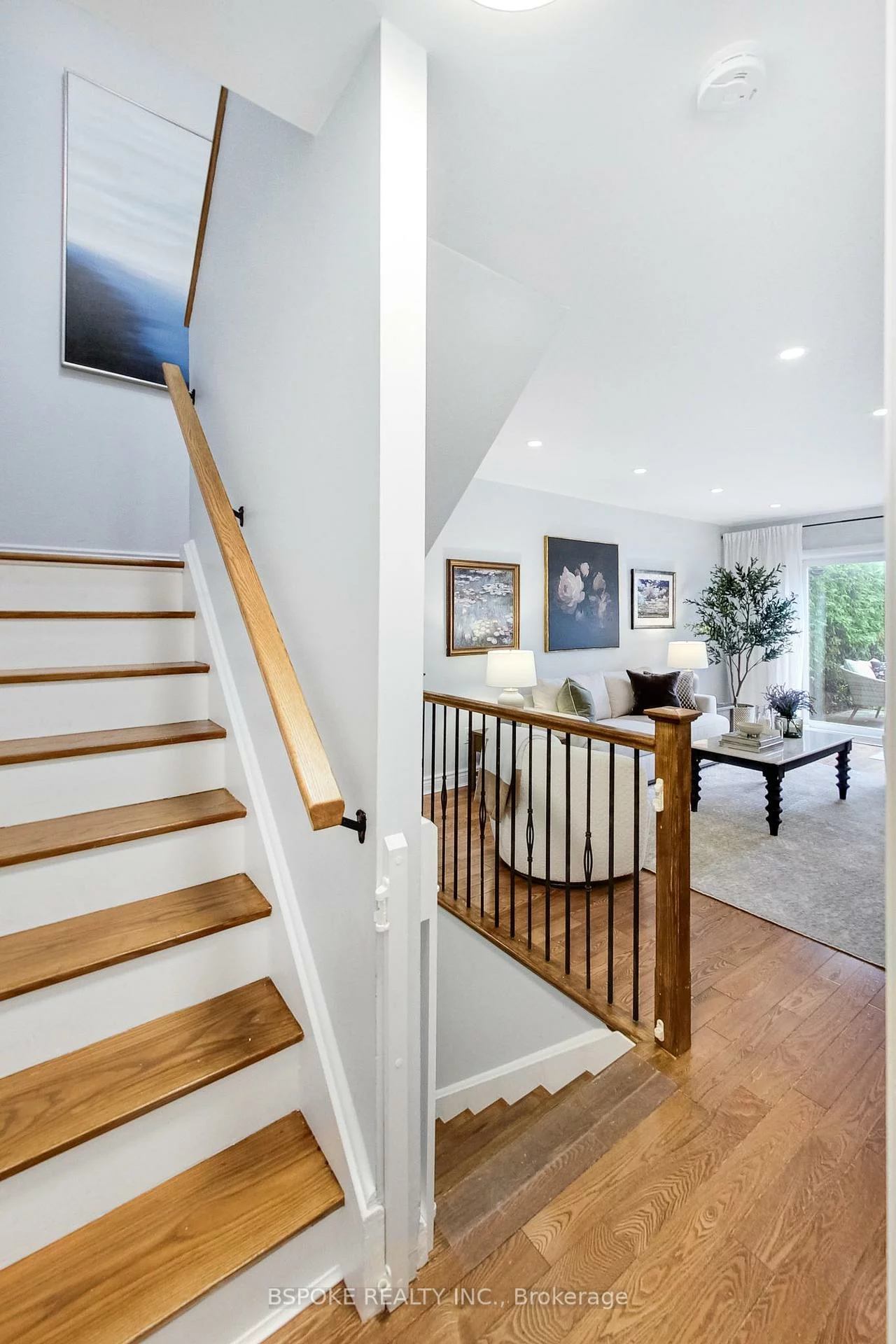 25, Esterbrooke, Don Valley Village, Toronto