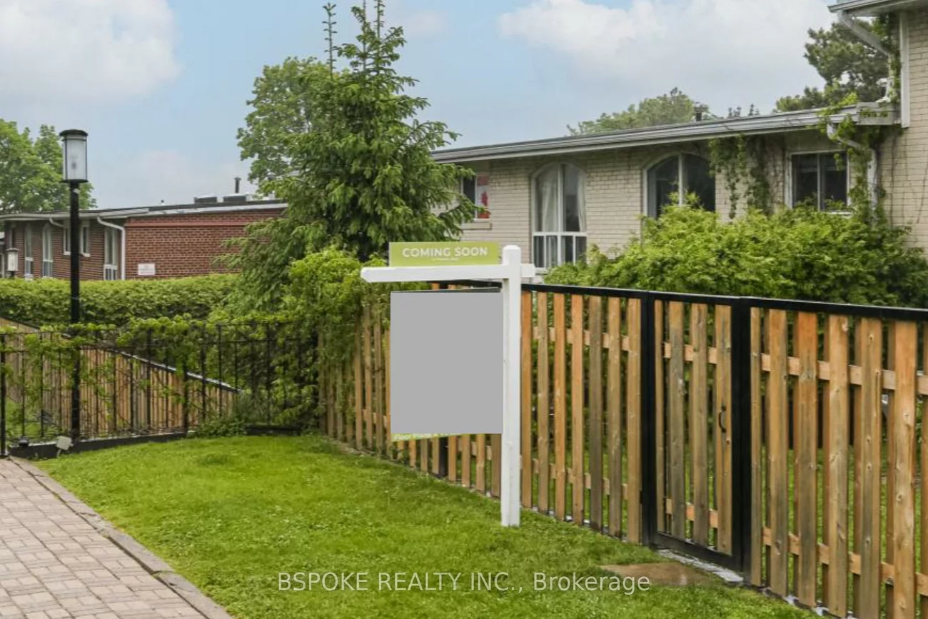 25, Esterbrooke, Don Valley Village, Toronto