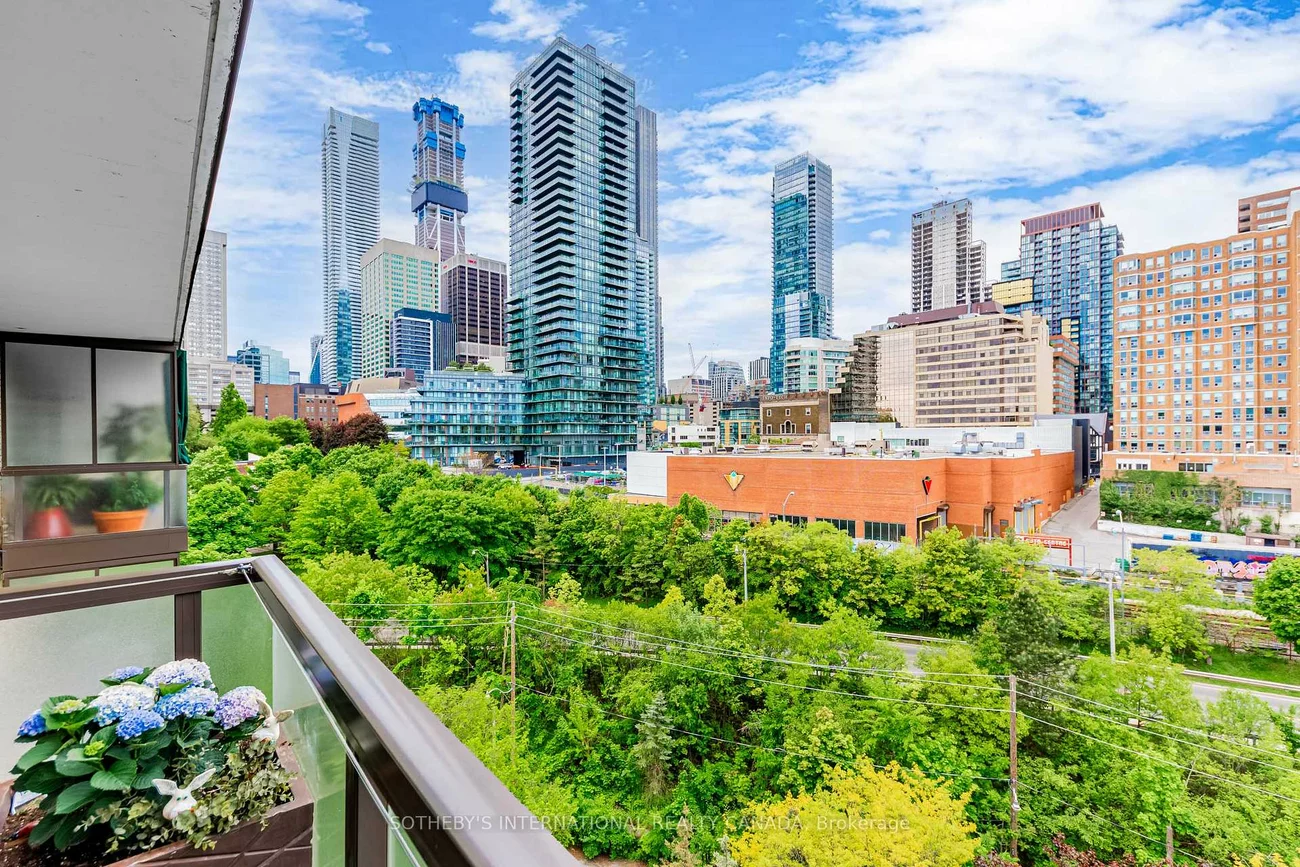120, Rosedale Valley, Rosedale-Moore Park, Toronto