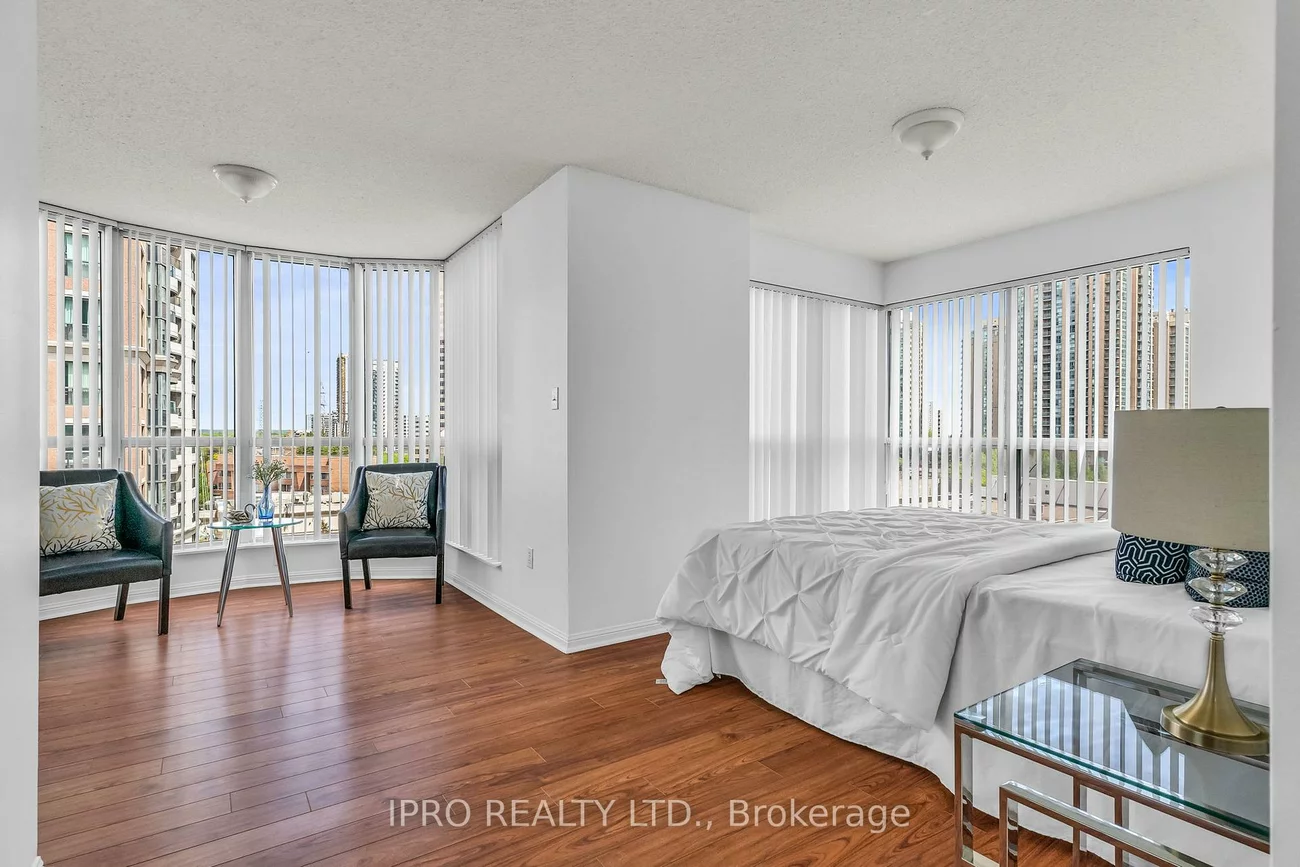 23, Lorraine, Willowdale West, Toronto