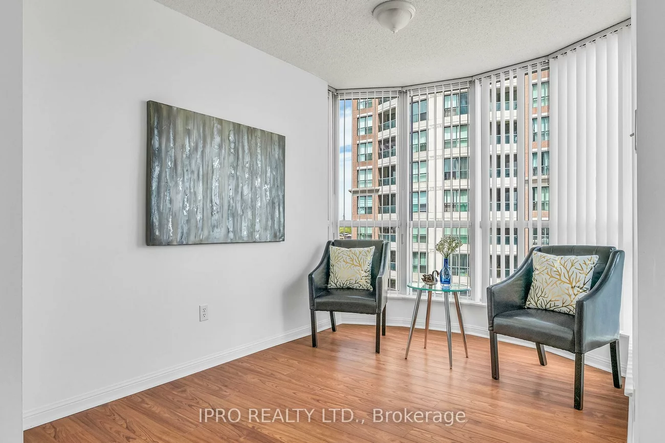 23, Lorraine, Willowdale West, Toronto