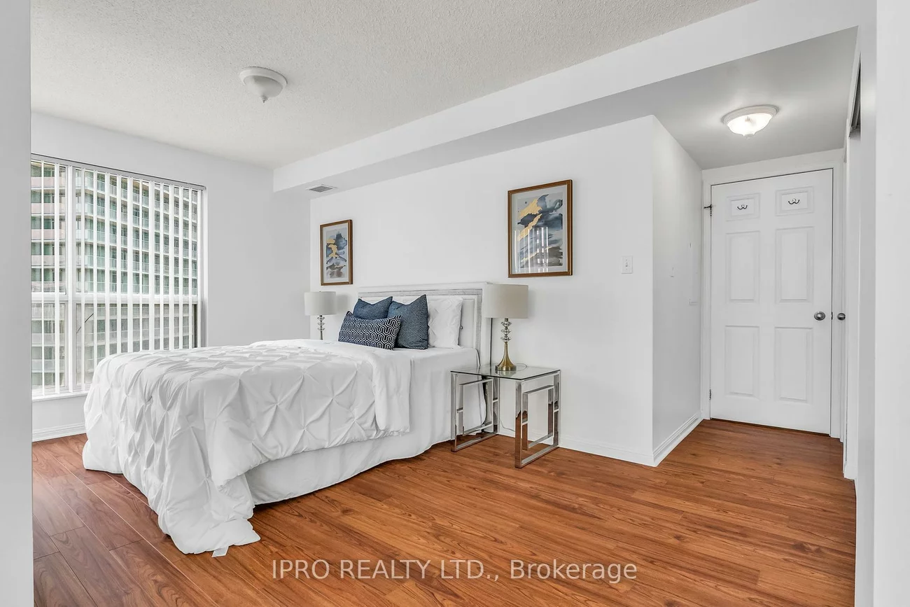 23, Lorraine, Willowdale West, Toronto
