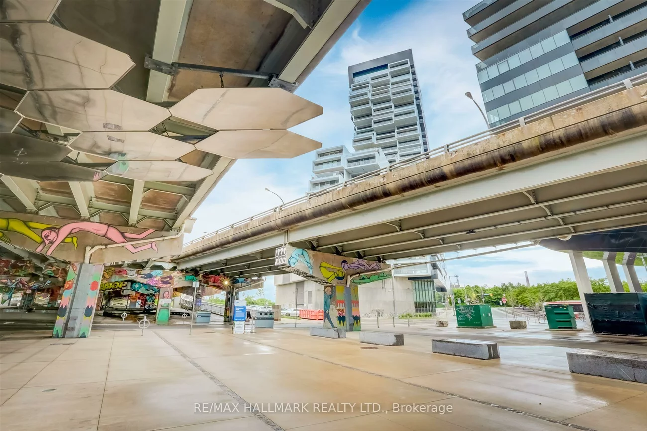 170, Bayview, Waterfront Communities C8, Toronto